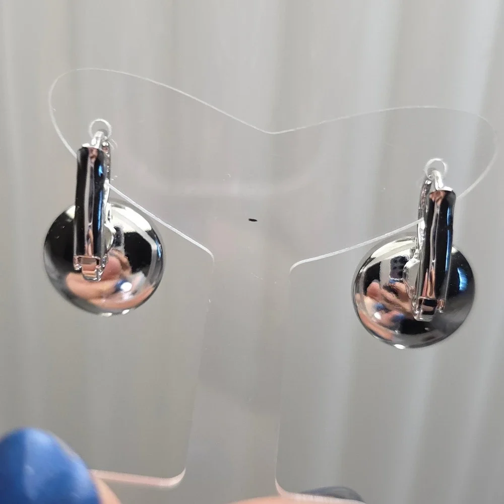 NWT FuchsiaPink Swarovski Elements 13mm Leverback Earrings PlatinumPlatedㅇ Shiny